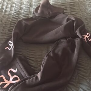 Amazon Black and Pink Sweatshirt with Decorative Sleeves